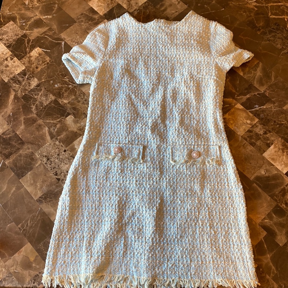 Women’s dress. Size M.